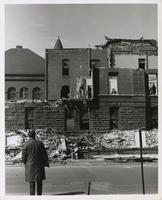 Armour Research Foundation Laboratory and Administration Building during demolition, Illinois Institute of Technology, Chicago, Illinois, ca. 1961